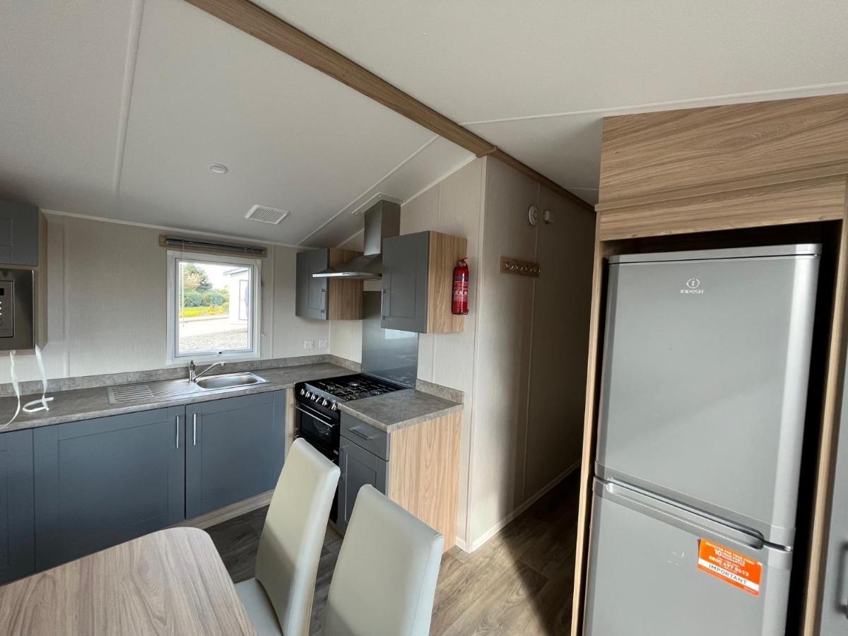 Caravan On Fantastic Site Dunbar Extérieur photo