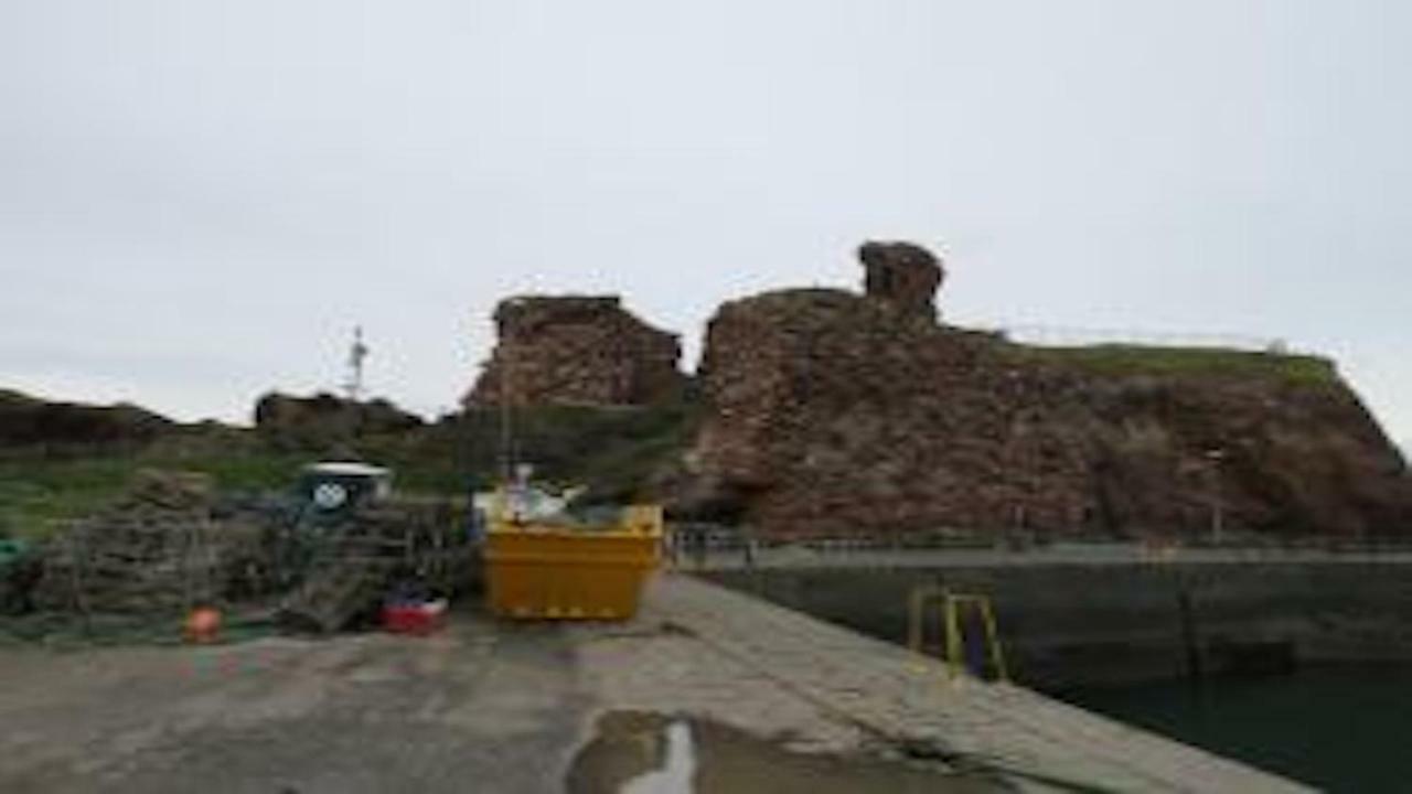 Caravan On Fantastic Site Dunbar Extérieur photo